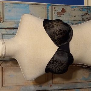 2oz Sweet nothings by Maiden form strapless bra